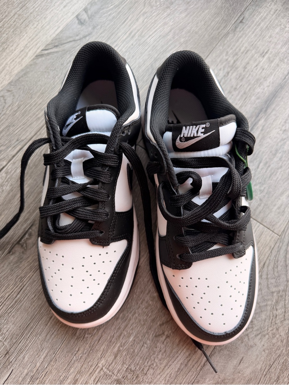 Nike Dunk Low Retro White Black Panda